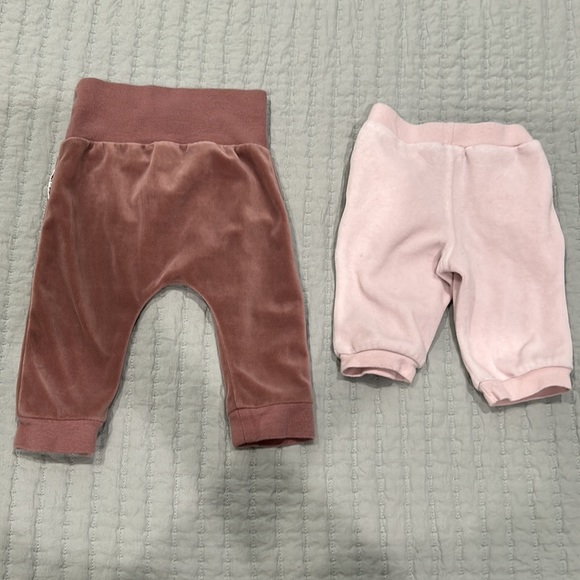2 pairs of baby pants - Picture 2 of 7